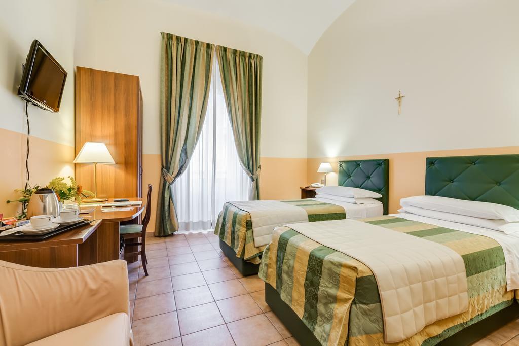 Hotel Domus Carmelitana Rom Exterior foto