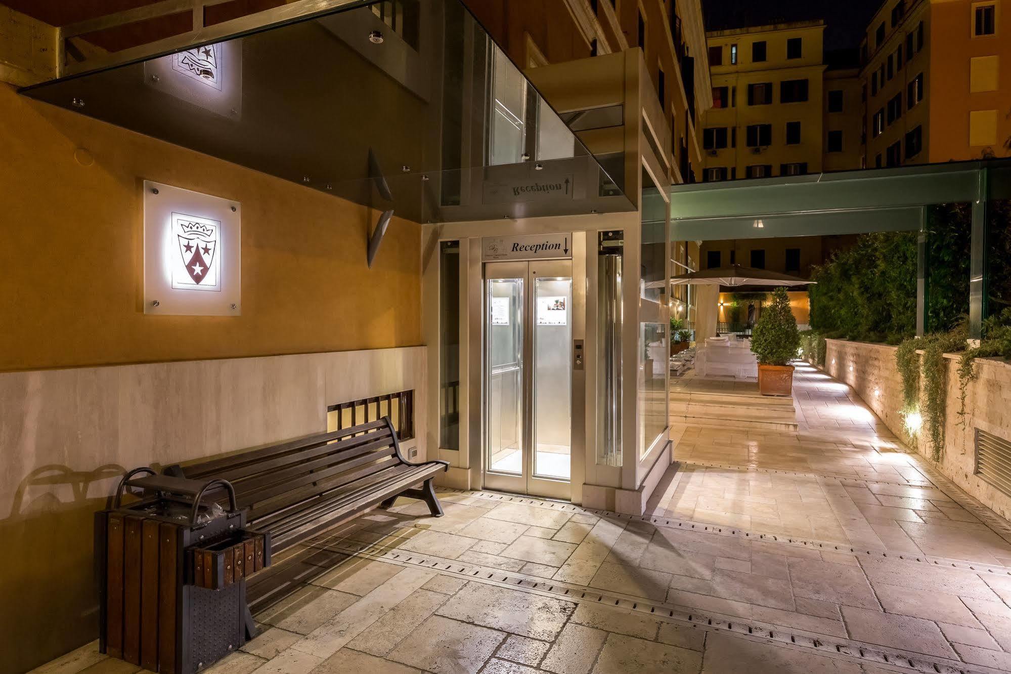 Hotel Domus Carmelitana Rom Exterior foto